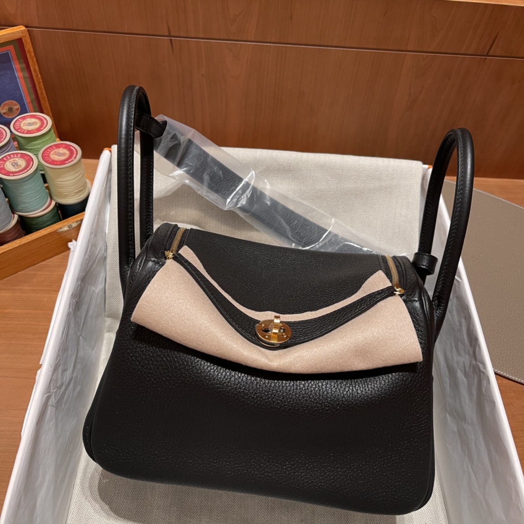 에르메스 린디백26 블랙 금장 끌레망스 가죽